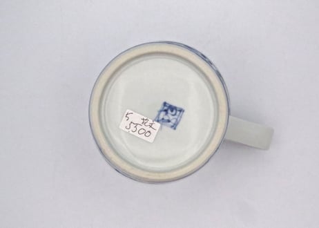 松生貞一郎　染付け磁器花紋のマグ