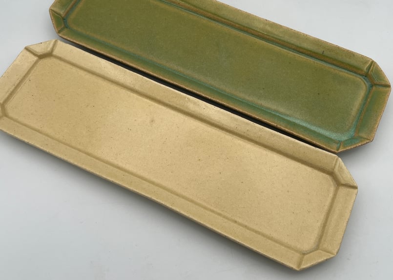 渡辺信史 山わさび釉フレーム長皿 | 工藝舎 オンラインショップ