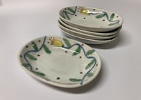 古川章蔵　色絵磁器ツル花楕円皿