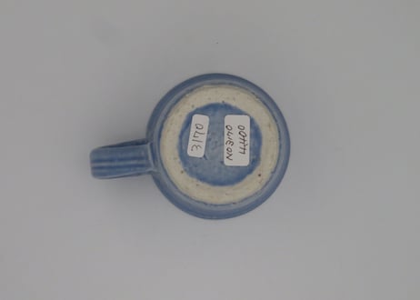 東まり子　磁器のマグ3170