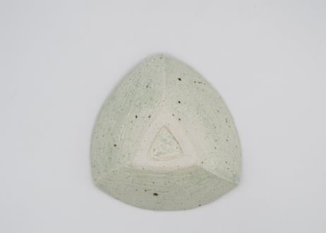 松尾三希子　半磁器青色三角皿