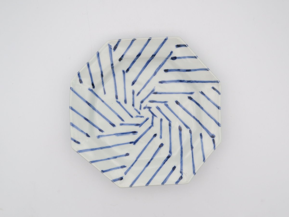 ＋【お値下げ中】 新品未使用品　伊藤聡信 絵皿　八角プレート＋ 伊藤聡信 白印判楕円皿 オーバル皿 印判 大皿 Amazon.co.jp: 伊藤聡信