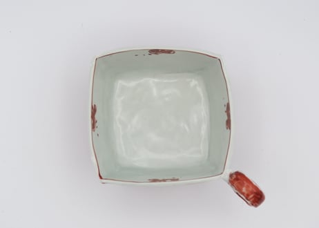 松尾貞一郎　色絵磁器赤絵四方マグ27