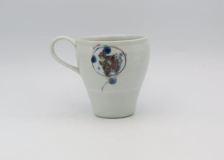 松尾貞一郎　色絵磁器マグN17