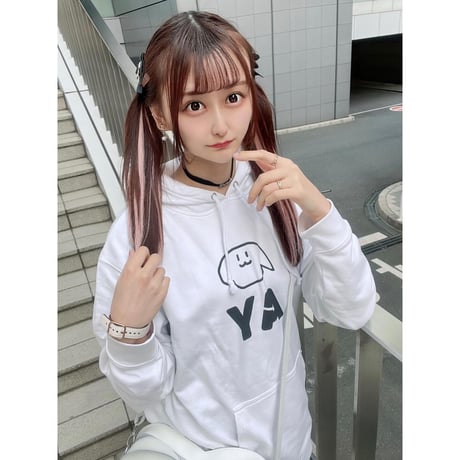EW×百野綾華/T-shirt