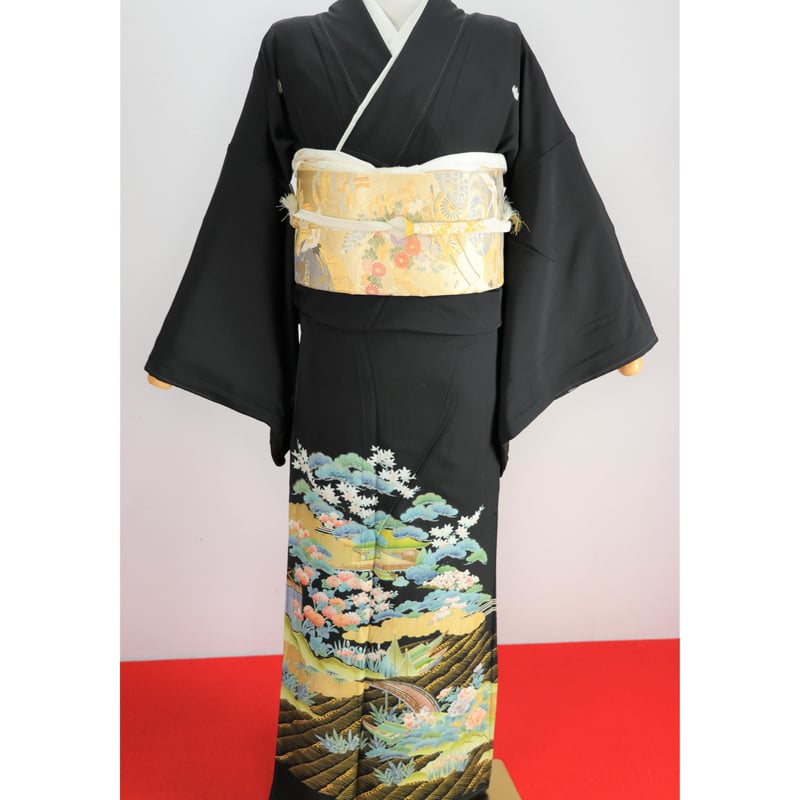 K18】川と松が描かれた黒留袖 礼装 帯セット 正絹 | kimonoSTORE