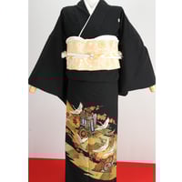 K19】亀甲柄が描かれた黒留袖 鶴 礼装 帯セット 正絹 | kimonoSTORE