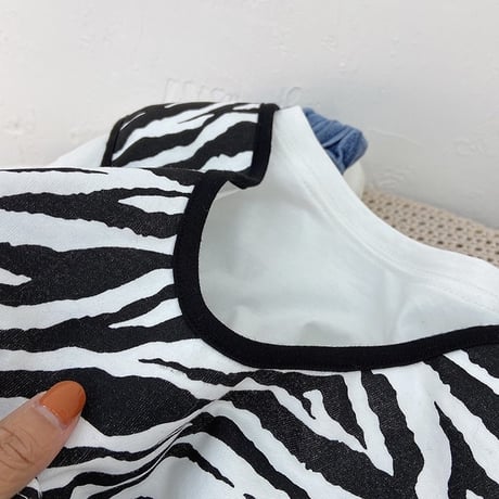 ゼブラ柄重ね着風トップス