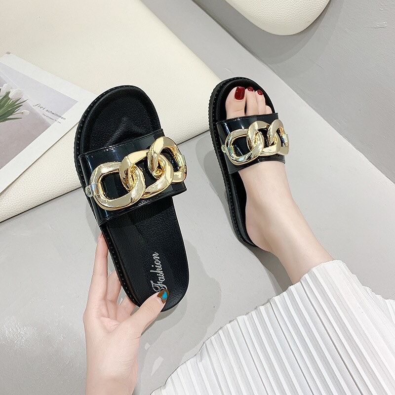 金具付きサンダル | select shop Lica. 金具付きサンダル | select shop Lica.