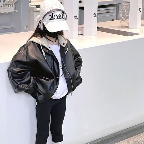 フード付きレザージャケット