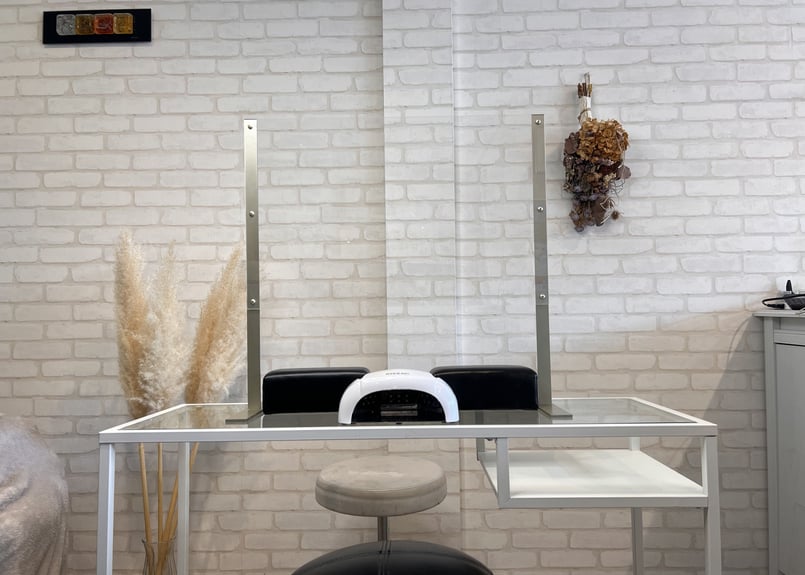 新色登場] シャンパンメタリック サロン 飛沫防止