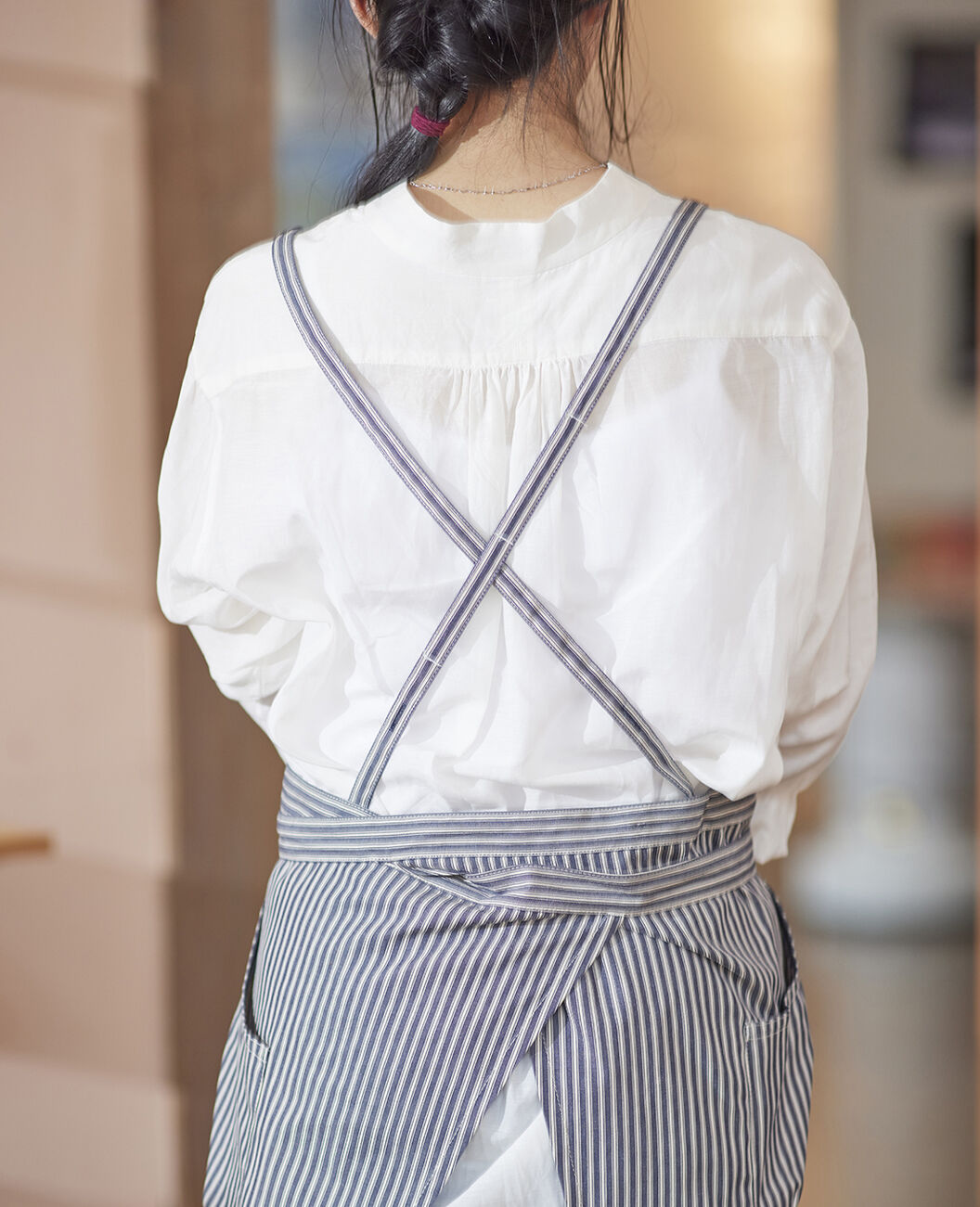 先染めストライプエプロン（ネイビー） | コシェルカフェ