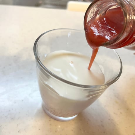 お酢屋さんがつくった　さっぱりいちごみるくの素