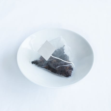 和紅茶　缶