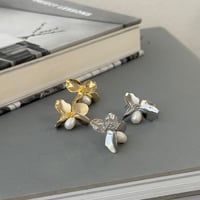pearl bloom pierce