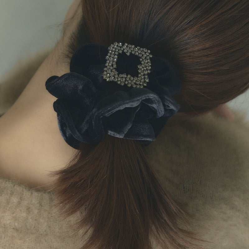 square bijou chouchou | decollte_accessory