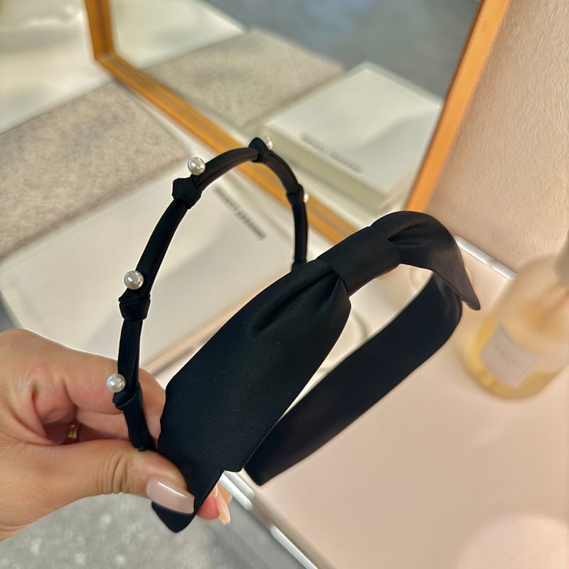 DECOLLTE ACCESSORY バッグ　黒S ヘアゴムとカチューシャ付き DECOLLTE ACCESSORY バッグ 黒S ヘアゴムとカチューシャ付き