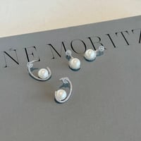 pearl surround bijou pierce