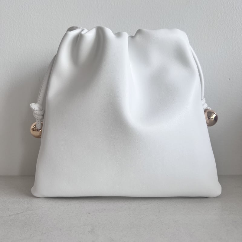 Decollte accessory New Kinchaku bag ホワイト