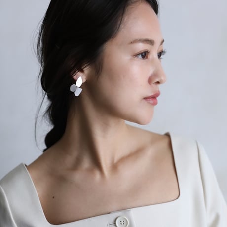 flower petal pierce