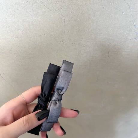 color ribbon tie