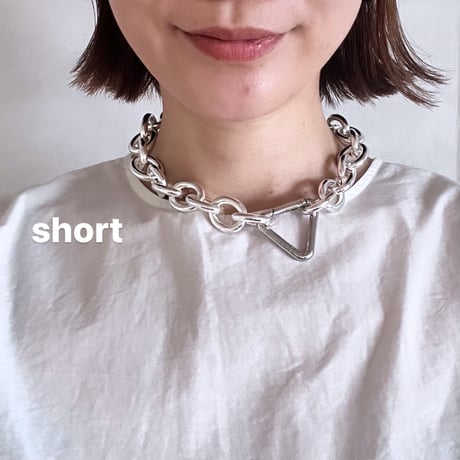 triangle point necklace