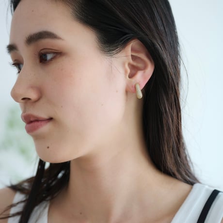 shiny triangle pierce