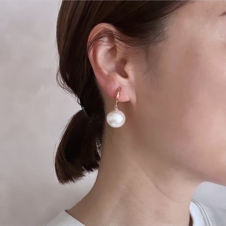 pearl loop earring