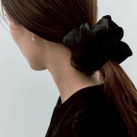 velvet sheer docking chouchou