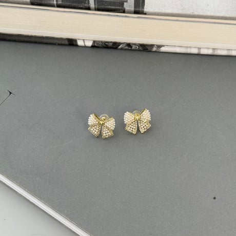 petit pearl ribbon pierce series