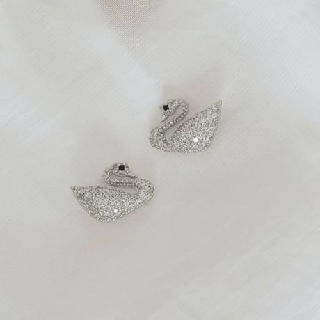 swan bijou pierce