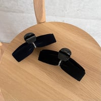 velour ribbon line crystal clip