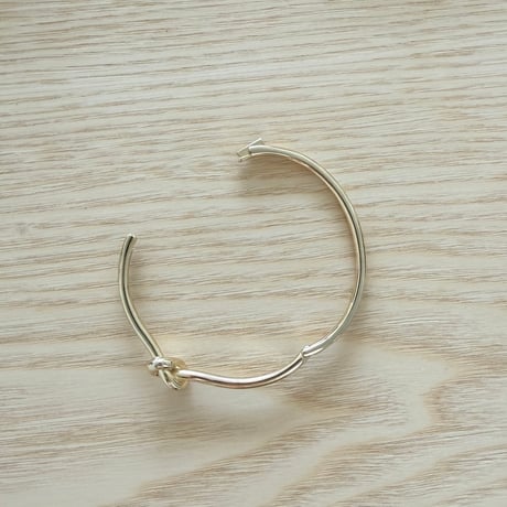 knot touch bangle