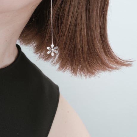 point flower pierce