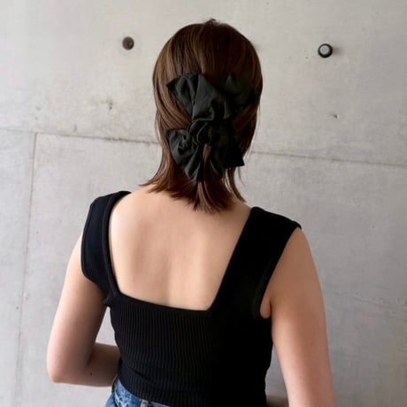 big crisp ribbon clip