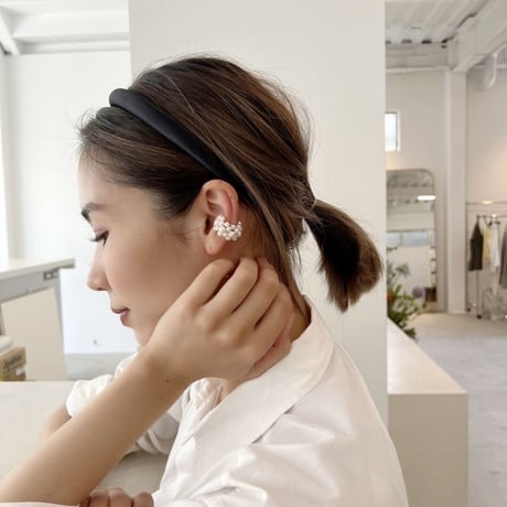 volume pearl ear cuff