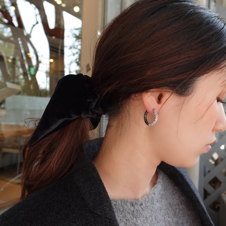contrast bijou hoop pierce