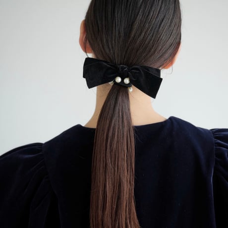 velvet ribbon pearl hairtie