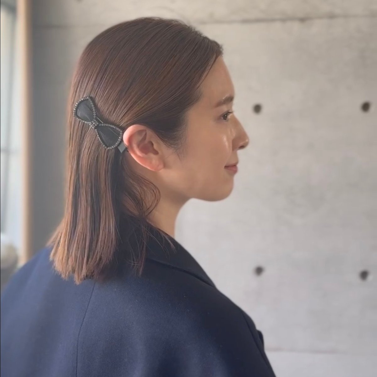 sheer crystal ribbon clip | decollte_accessory