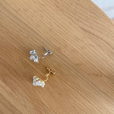 pearl cluster earring