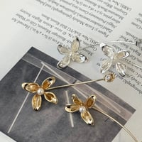 slim flower pierce