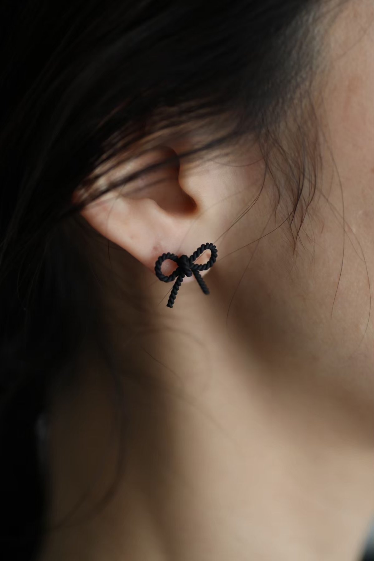 noir ribbon pierce series | DECOLLTE ACCESSORY