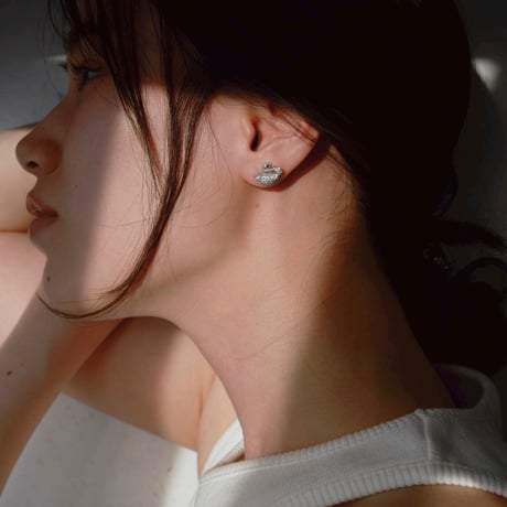 swan bijou pierce