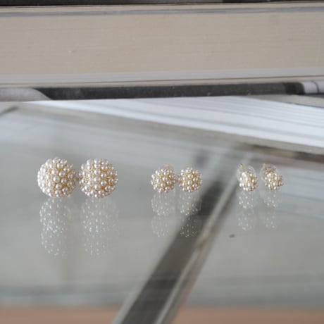 petit pearl ball pierce