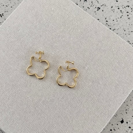 clover hoop pierce/earring