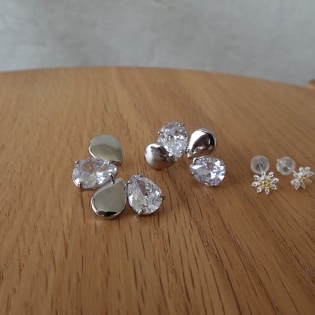 petal crystal pierce