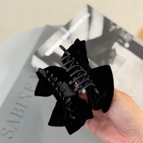 velvet ribbon vance clip