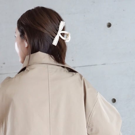 stitch line hair clip