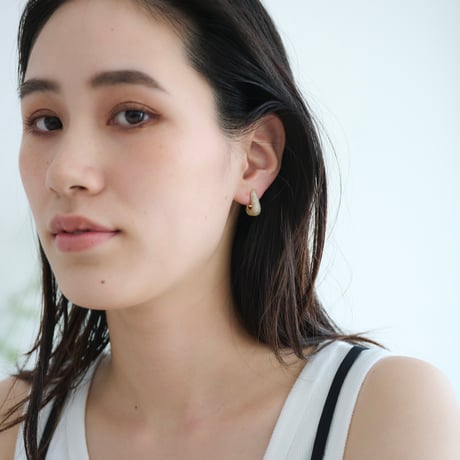 shiny triangle pierce