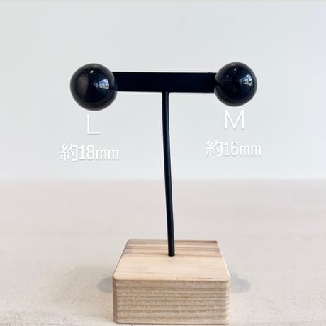 monotone color ball pierce